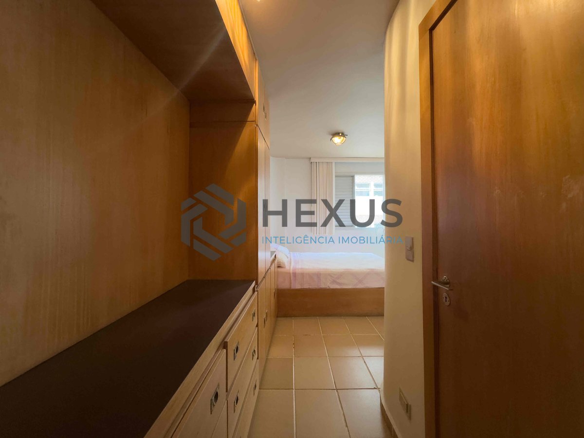 Foto 17 de Apartemento na quadra-mar da Praia das Pitangueiras à venda, Guarujá-SP.