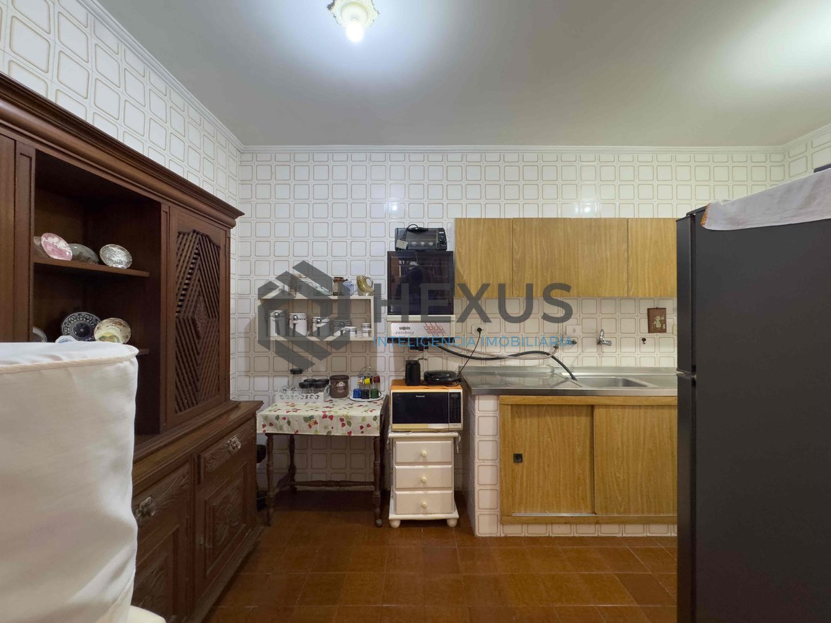 Foto 18 de Apartamento com varanda a 1 quadra do mar na Praia das Pitangueiras, Guaruja