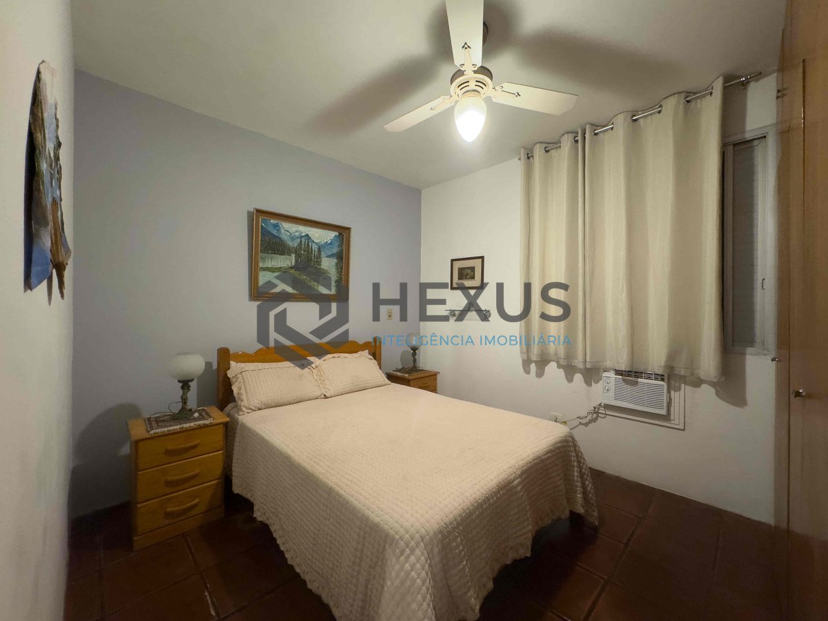 Foto 10 de Apartamento com varanda a 1 quadra do mar na Praia das Pitangueiras, Guaruja