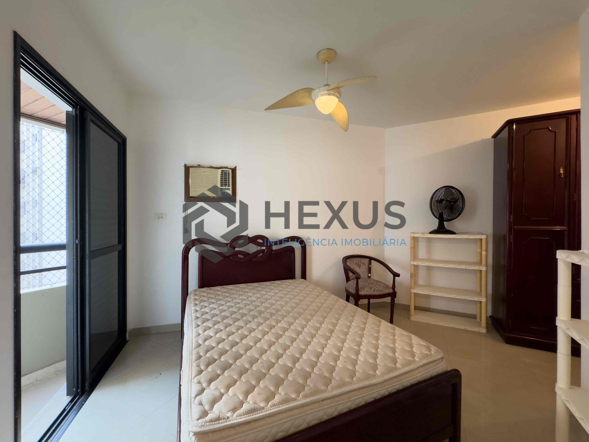 Foto 13 de Apartamento com varanda e lazer na beira mar da Praia das Pitangueiras, Guaruja