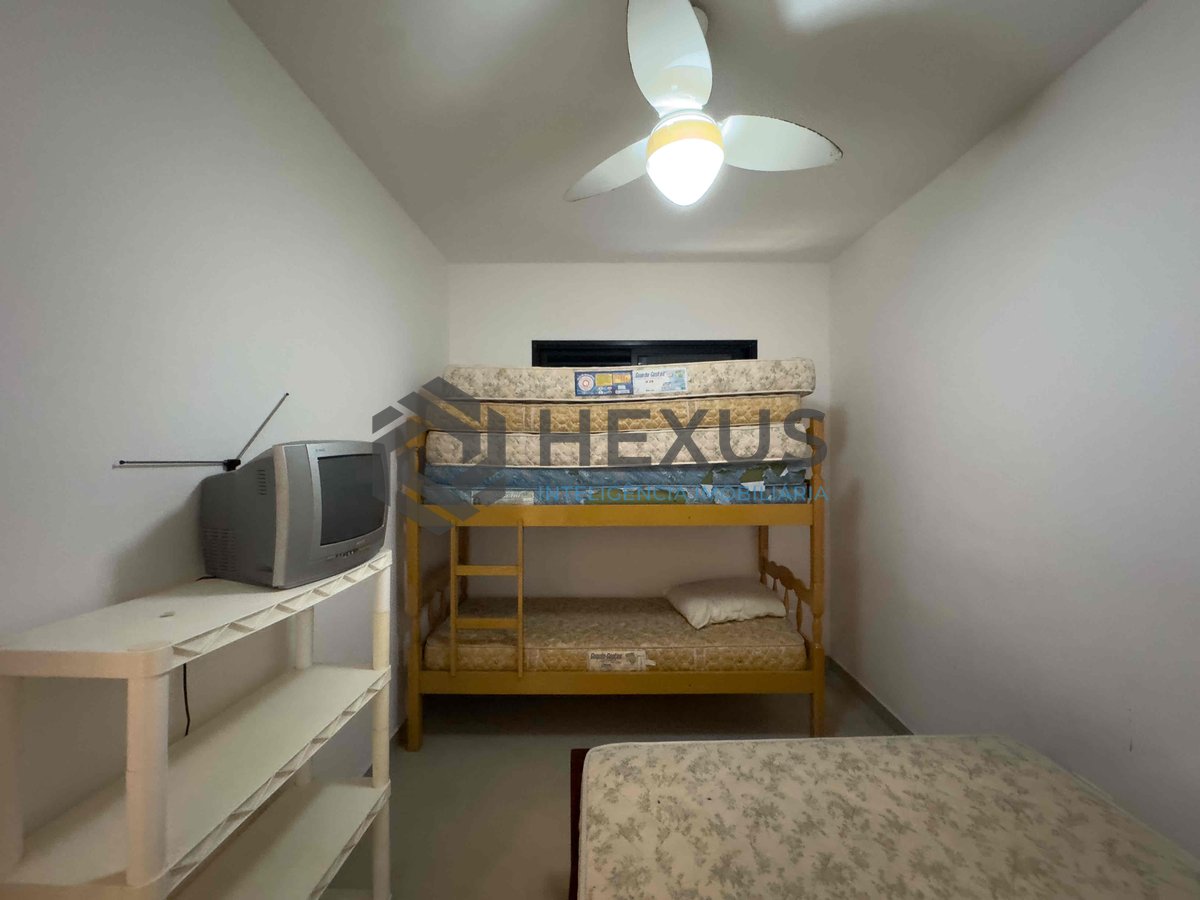 Foto 17 de Apartamento com varanda e lazer na beira mar da Praia das Pitangueiras, Guaruja