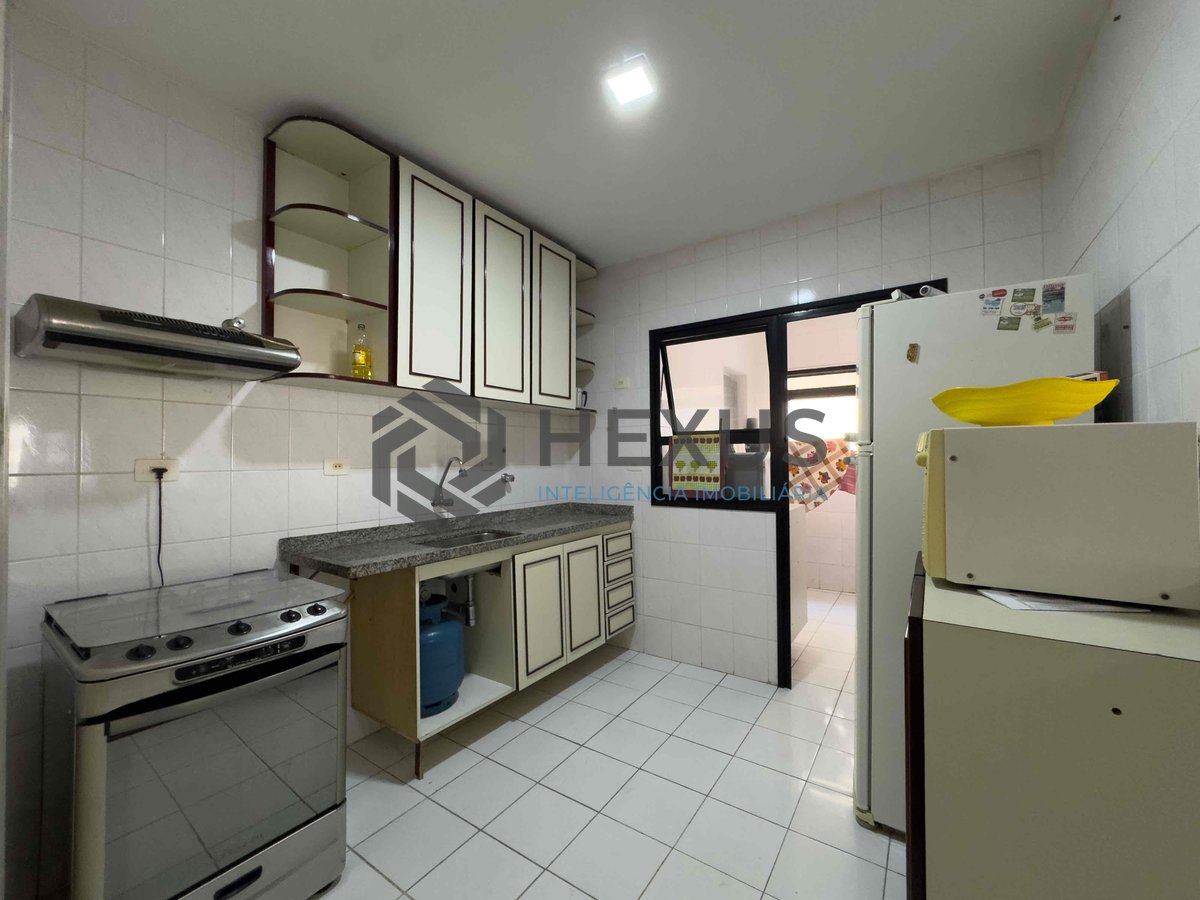 Foto 22 de Apartamento com varanda e lazer na beira mar da Praia das Pitangueiras, Guaruja