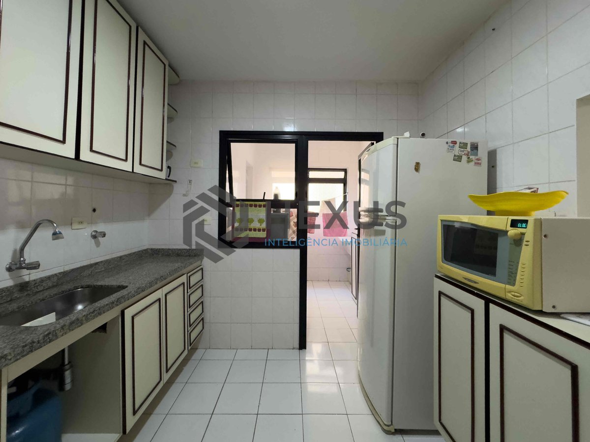 Foto 23 de Apartamento com varanda e lazer na beira mar da Praia das Pitangueiras, Guaruja