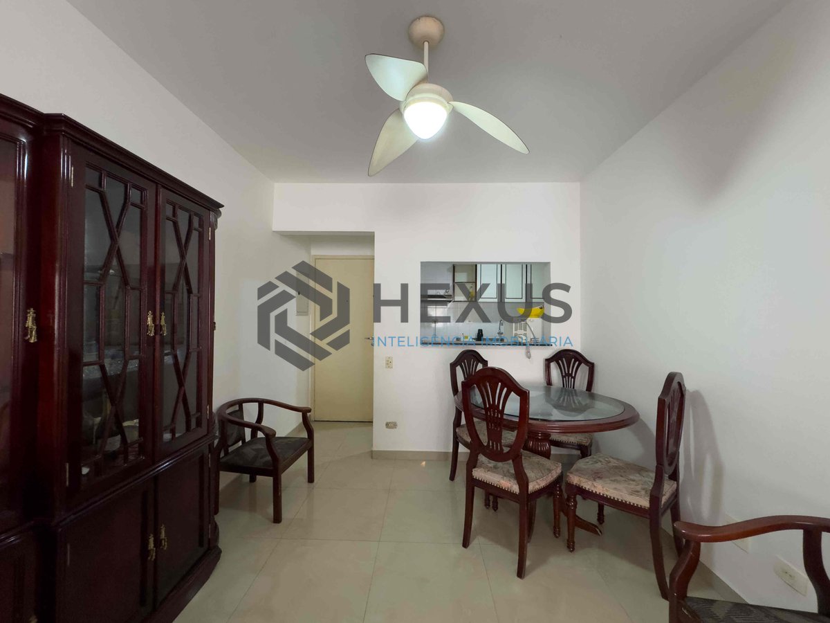 Foto 6 de Apartamento com varanda e lazer na beira mar da Praia das Pitangueiras, Guaruja