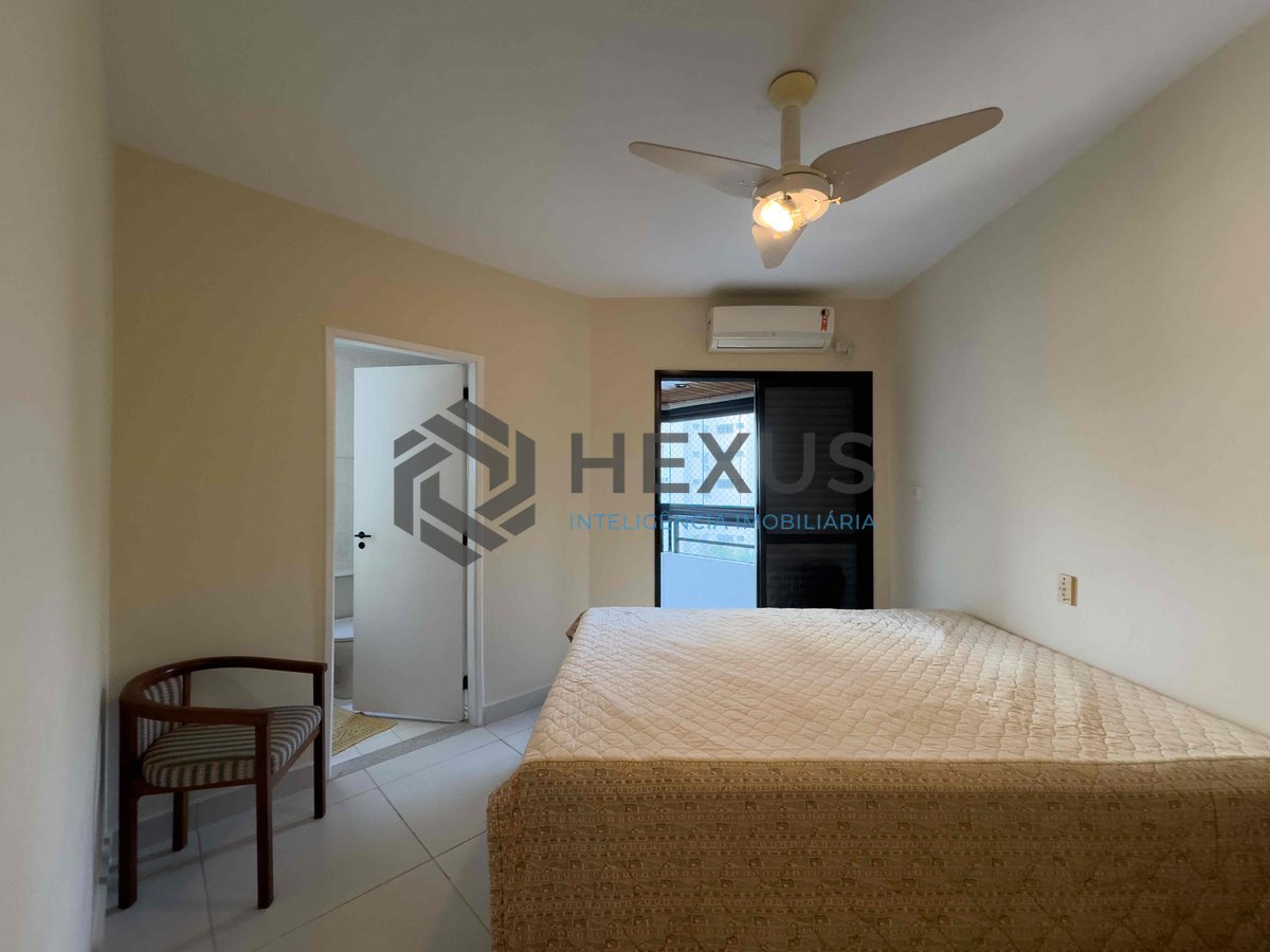 Foto 14 de Apartamento com varanda e lazer na beira mar da Praia das Pitangueiras, Guaruja