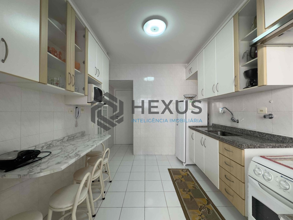 Foto 25 de Apartamento com varanda e lazer na beira mar da Praia das Pitangueiras, Guaruja