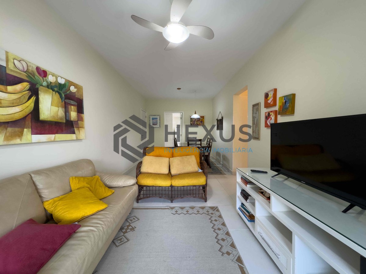 Foto 6 de Apartamento com varanda e lazer na beira mar da Praia das Pitangueiras, Guaruja