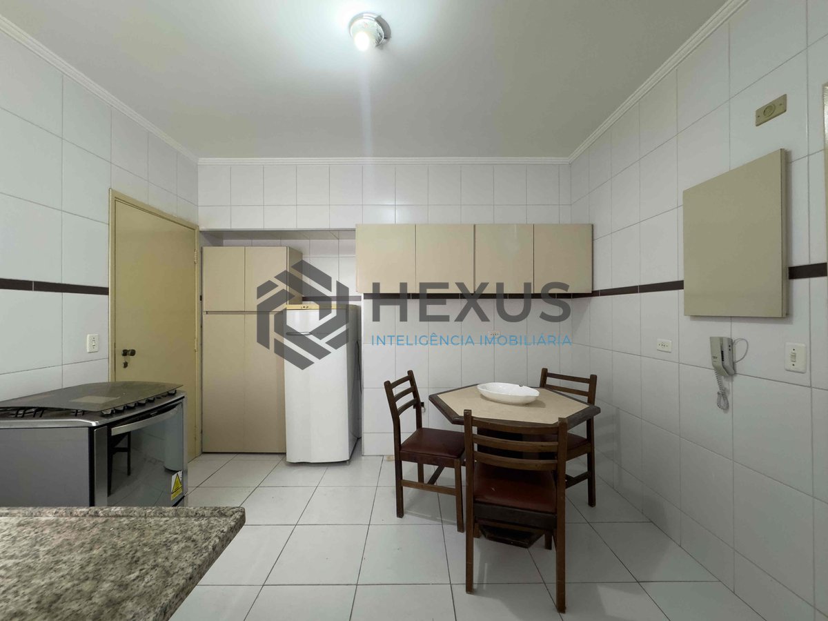 Foto 26 de Apartamento com varanda e vista mar na beira mar da Praia das Pitangueiras, Guaruja