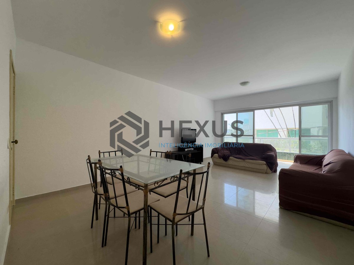 Foto 7 de Apartamento com varanda e vista mar na beira mar da Praia das Pitangueiras, Guaruja