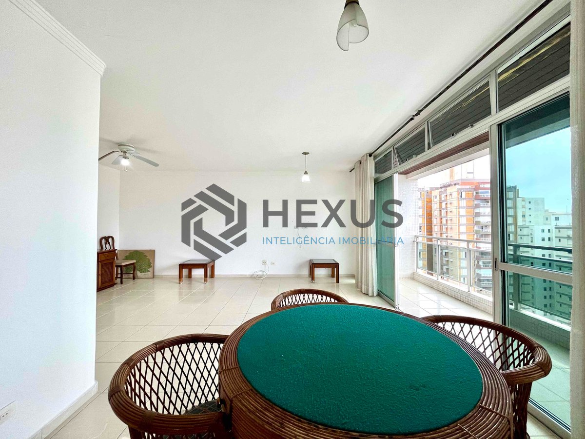Foto 9 de Apartamento com varanda e vista mar a uma quadra da Praia das Pitangueiras de 3 quartos (1 suíte), 1 vaga, Guarujá-SP.