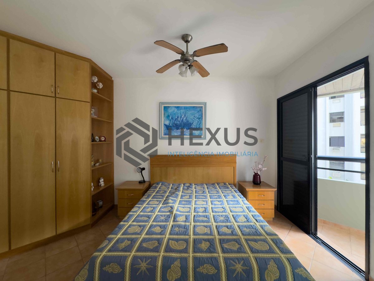 Foto 12 de Apartamento com varanda e lazer na beira mar da Praia das Pitangueiras, Guaruja