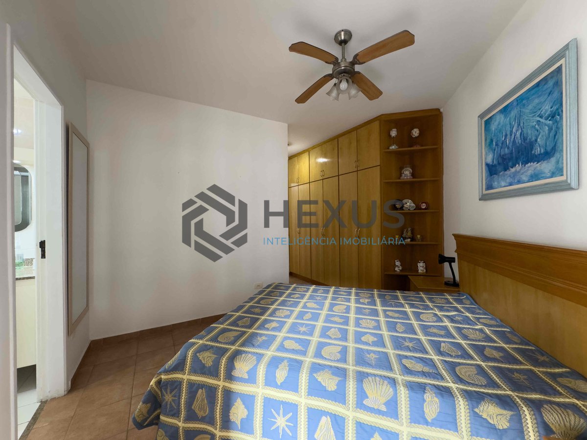 Foto 13 de Apartamento com varanda e lazer na beira mar da Praia das Pitangueiras, Guaruja