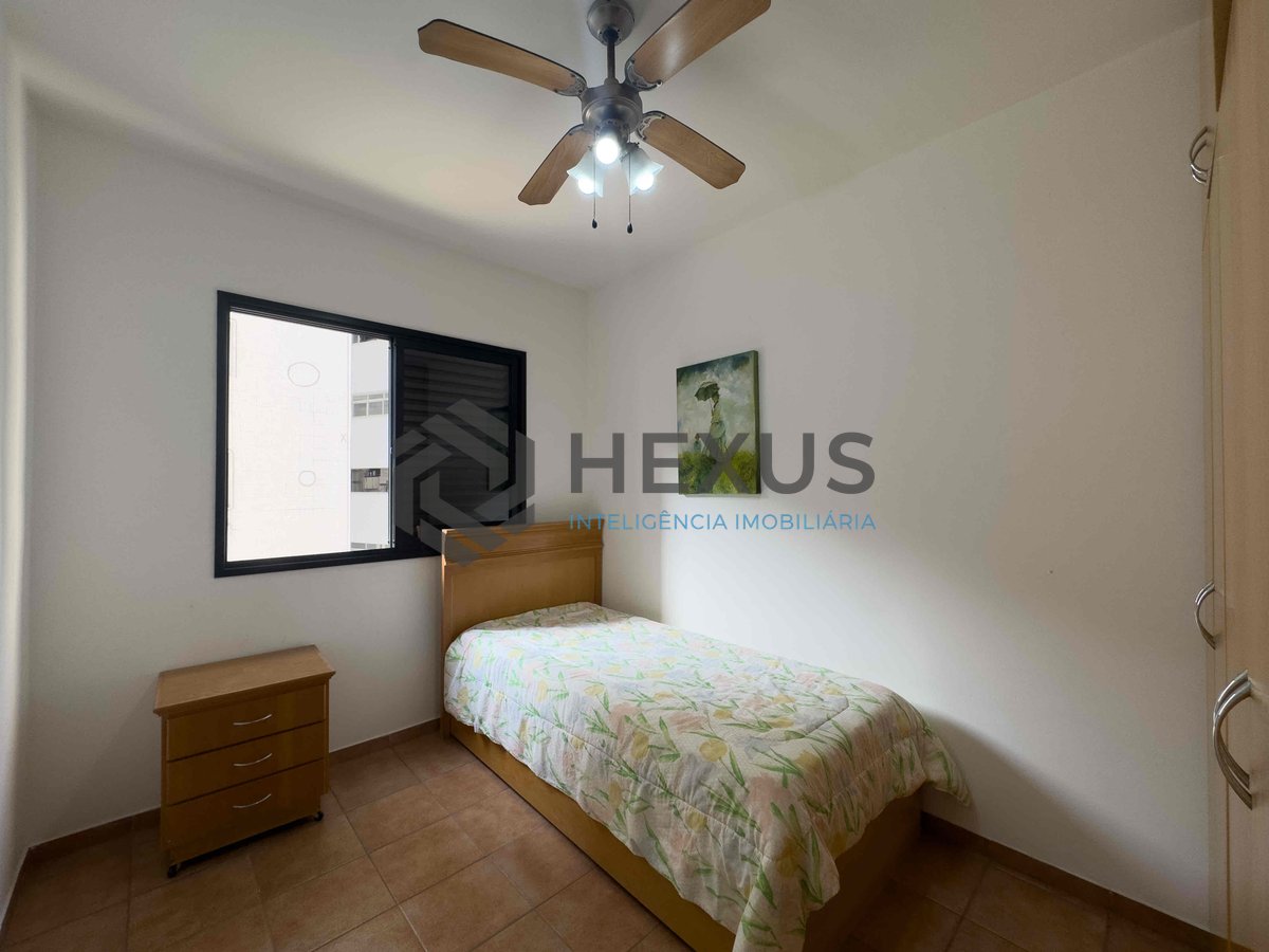 Foto 19 de Apartamento com varanda e lazer na beira mar da Praia das Pitangueiras, Guaruja