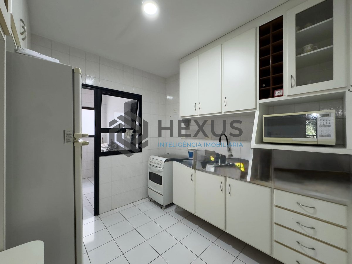Foto 21 de Apartamento com varanda e lazer na quadra mar da Praia das Pitangueiras, Guaruja - Hexus