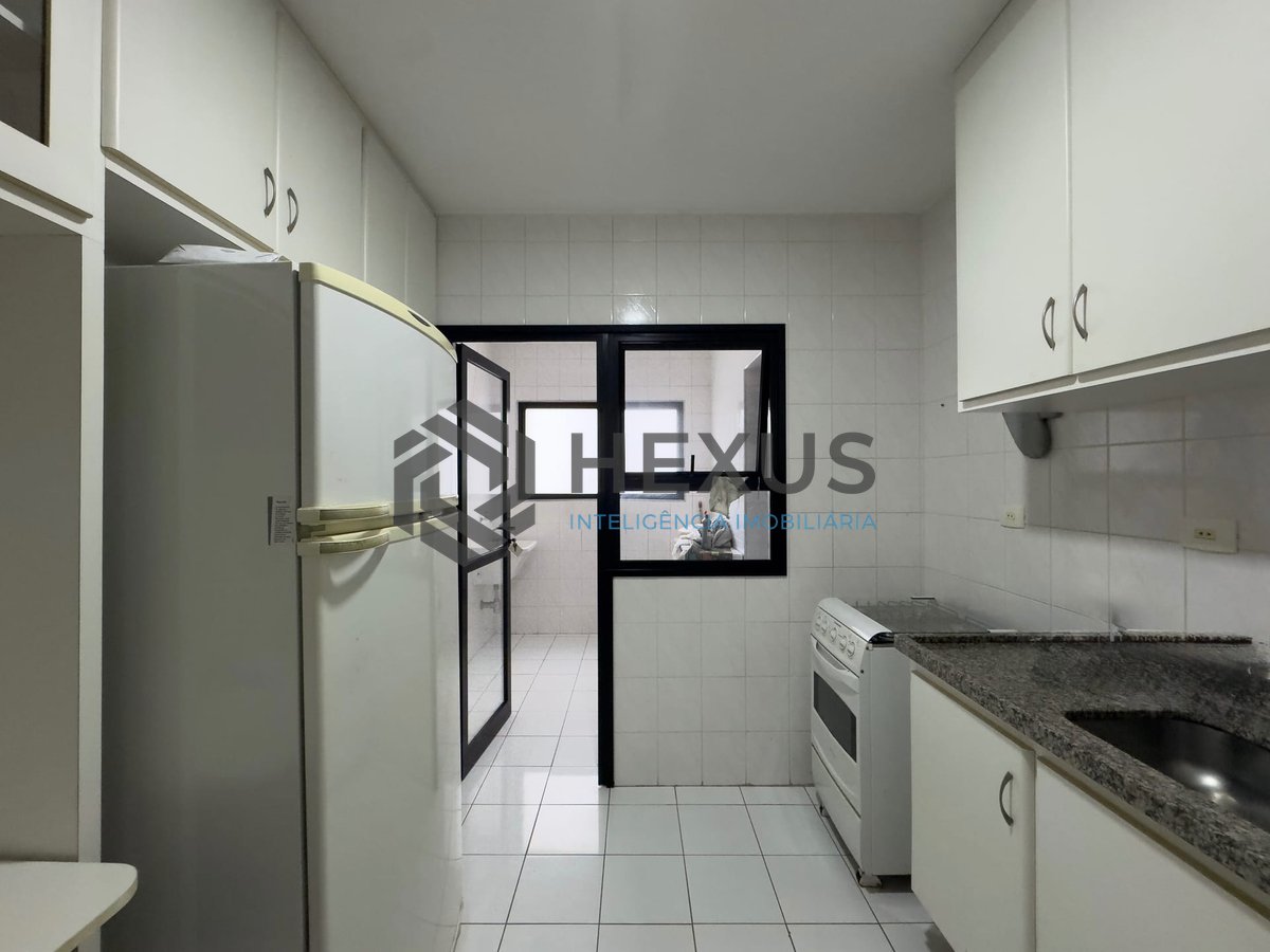 Foto 23 de Apartamento com varanda e lazer na quadra mar da Praia das Pitangueiras, Guaruja - Hexus
