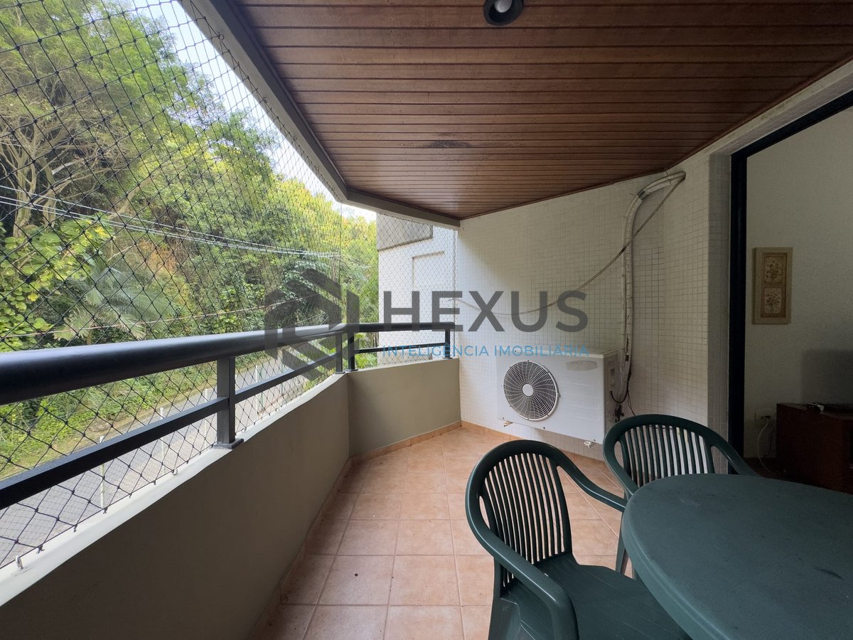 Foto 7 de Apartamento com varanda e lazer na quadra mar da Praia das Pitangueiras, Guaruja - Hexus