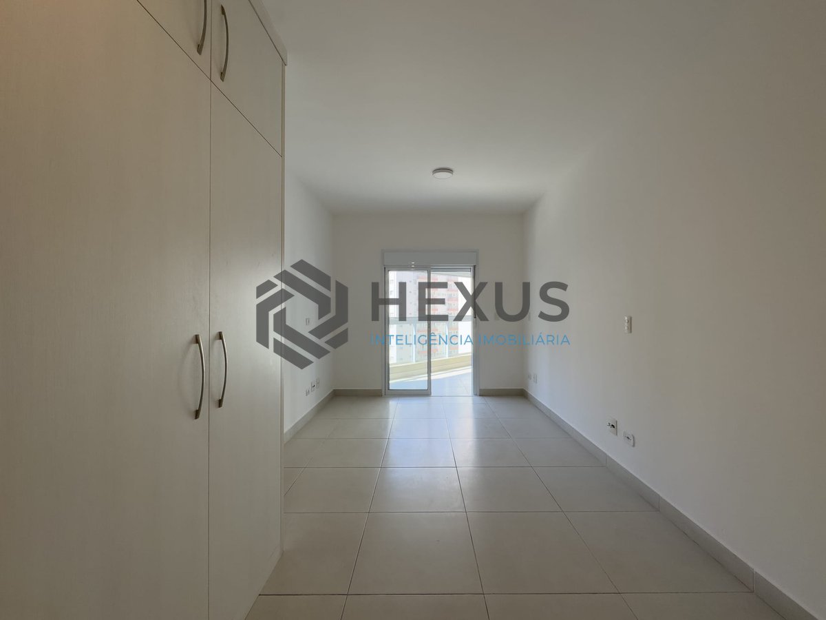 Foto 12 de Apartamento com varanda gourmet e lazer a duas quadras da Praia das Pitangueiras, Guaruja