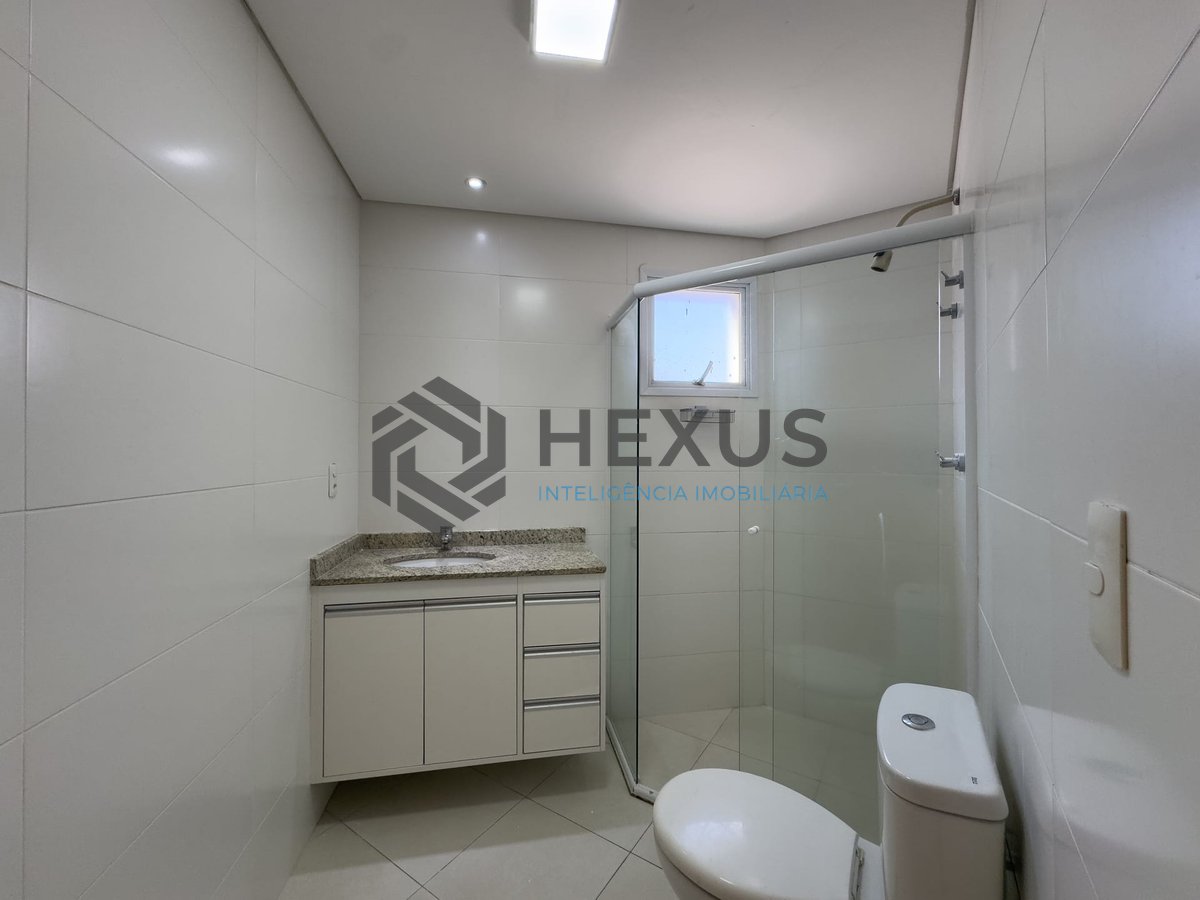 Foto 14 de Apartamento com varanda gourmet e lazer a duas quadras da Praia das Pitangueiras, Guaruja