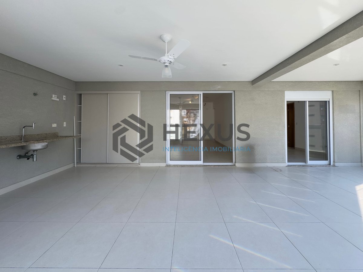 Foto 6 de Apartamento com varanda gourmet e lazer a duas quadras da Praia das Pitangueiras, Guaruja