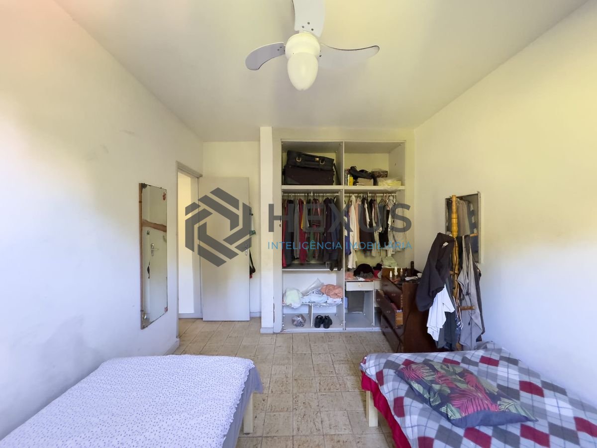 Foto 10 de Apartamento com varanda na Praia do Tombo de 1 quarto com 1 vaga, Guarujá-SP.