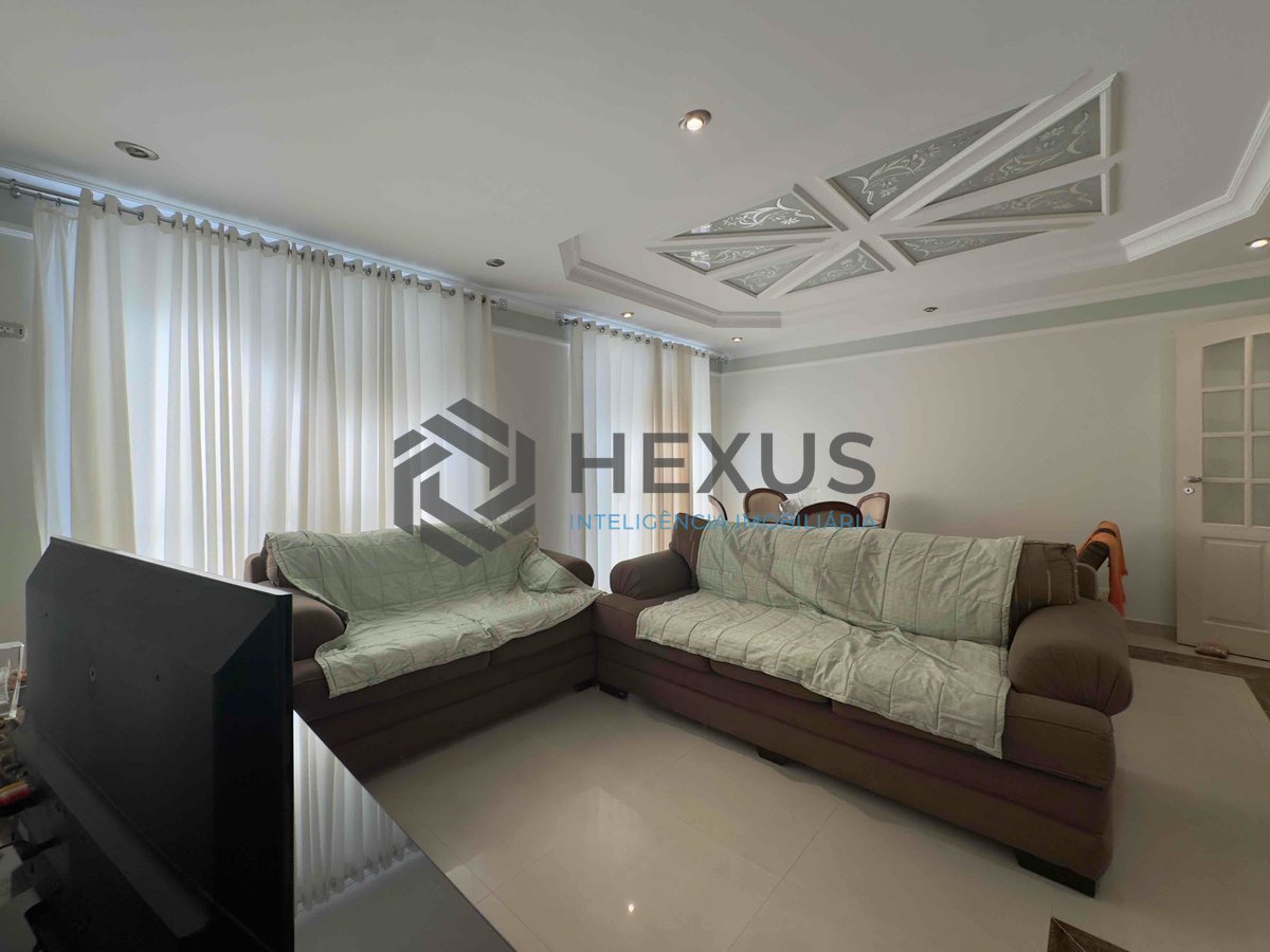 Foto 5 de Apartamento com varanda e vista mar a uma quadra da Praia das Pitangueiras à venda, Guarujá-SP.
