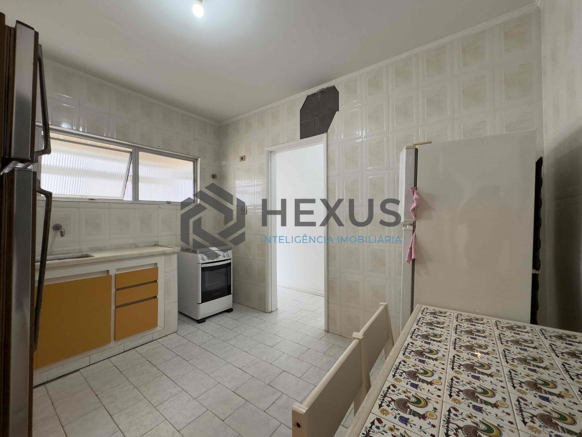 Foto 22 de Apartamento com varanda e vista mar na quadra mar da Praia das Pitangueiras, Guaruja