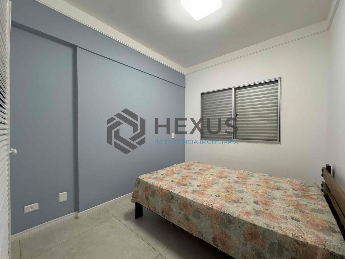 Foto 19 de Apartamento reformado com varanda na Praia das Astúrias, Guarujá
