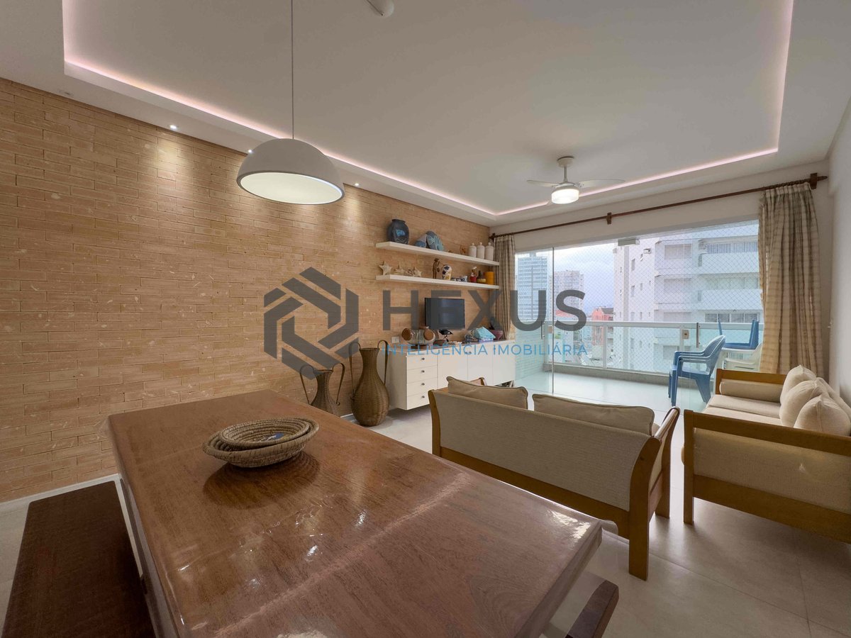 Foto 9 de Apartamento reformado com varanda na Praia das Astúrias, Guarujá