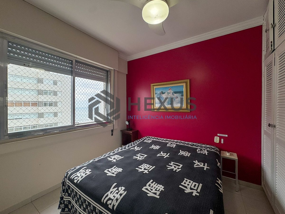 Foto 12 de Apartamento reformado com vista mar na beira mar da Praia das Pitangueiras, Guaruja