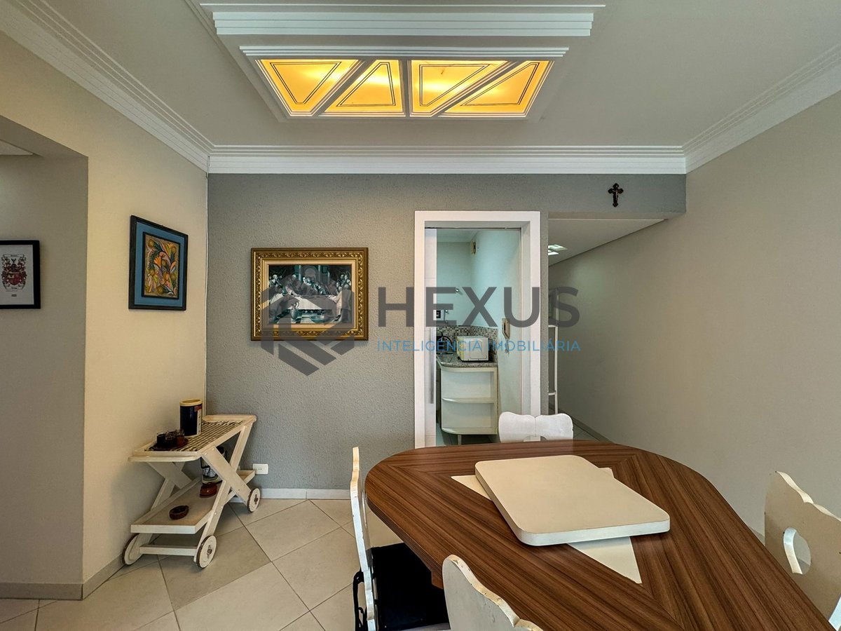Foto 6 de Apartamento reformado com vista mar na beira mar da Praia das Pitangueiras, Guaruja