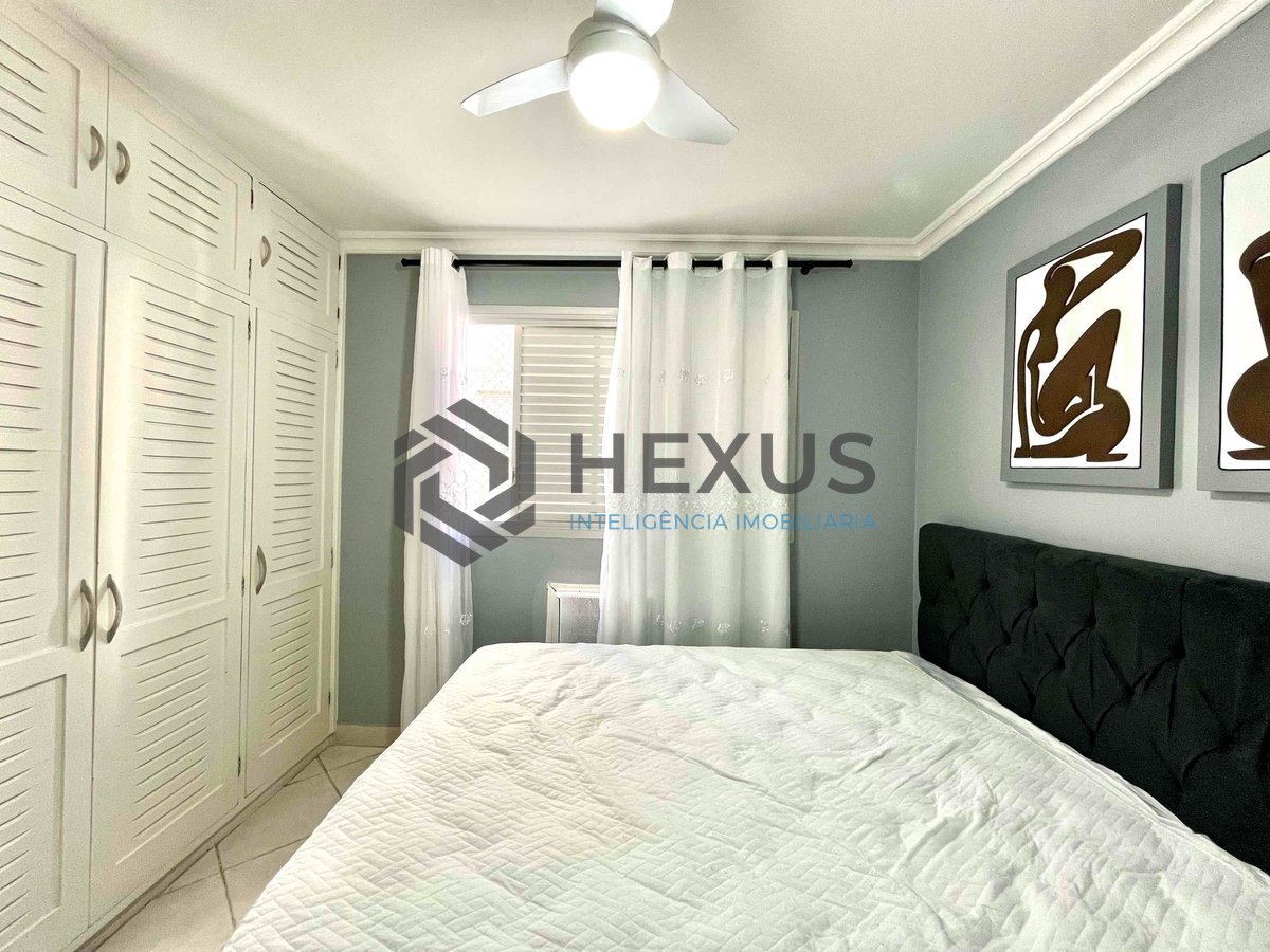 Foto 12 de Apartamento com varanda a uma quadra da Praia das Pitangueiras, Guarujá-SP.