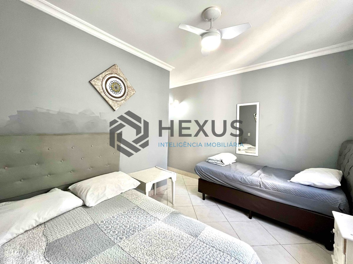 Foto 16 de Apartamento com varanda a uma quadra da Praia das Pitangueiras, Guarujá-SP.