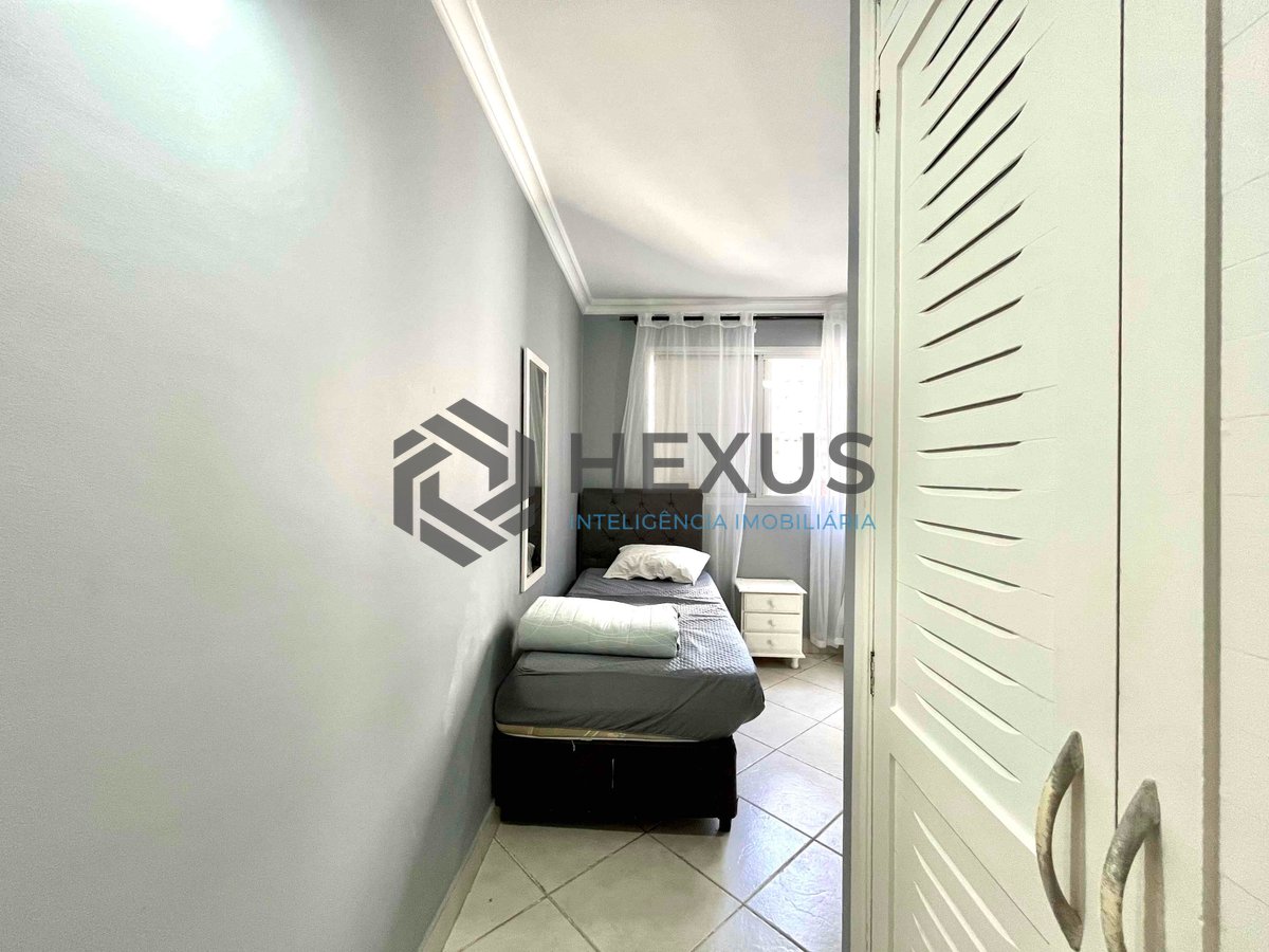 Foto 17 de Apartamento com varanda a uma quadra da Praia das Pitangueiras, Guarujá-SP.