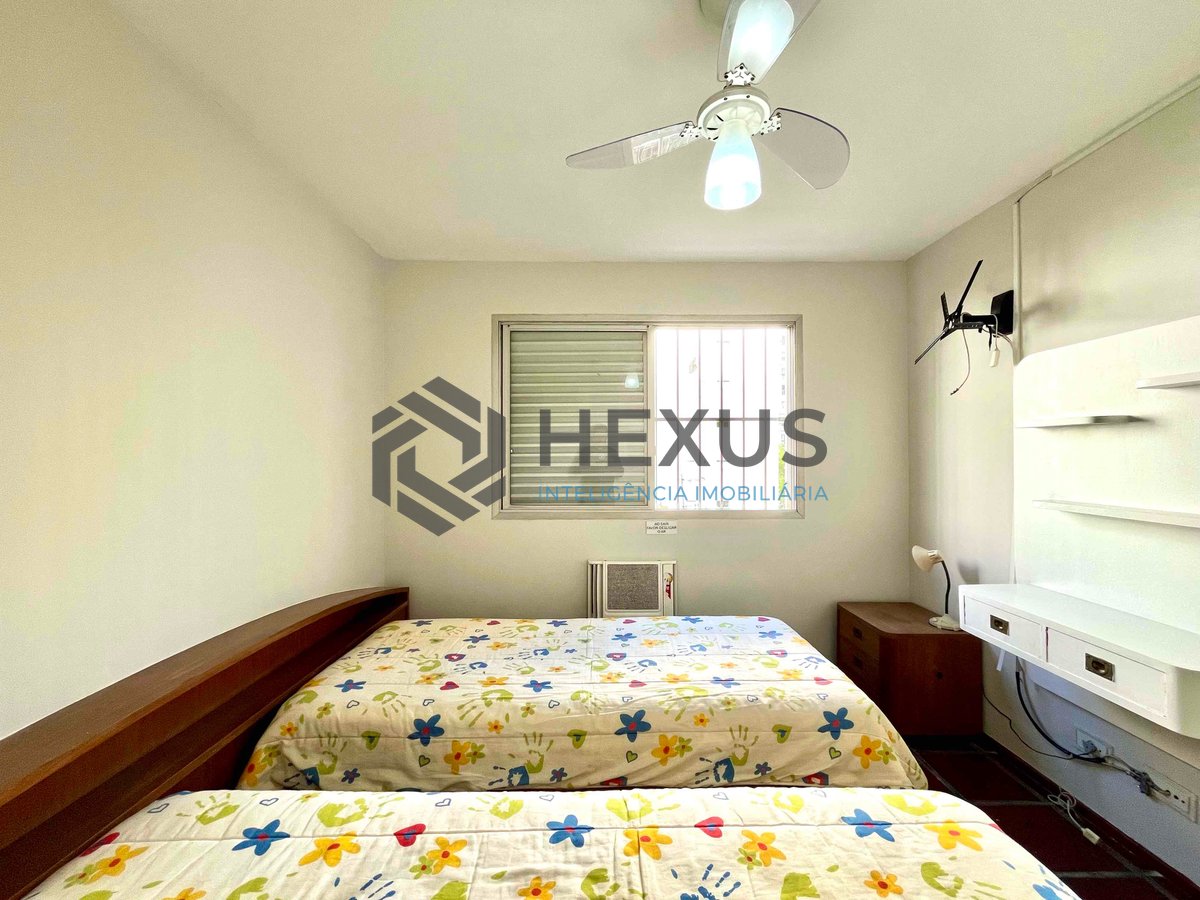 Foto 12 de Apartamento a uma quadra da Praia das Pitangueiras, Guaruja