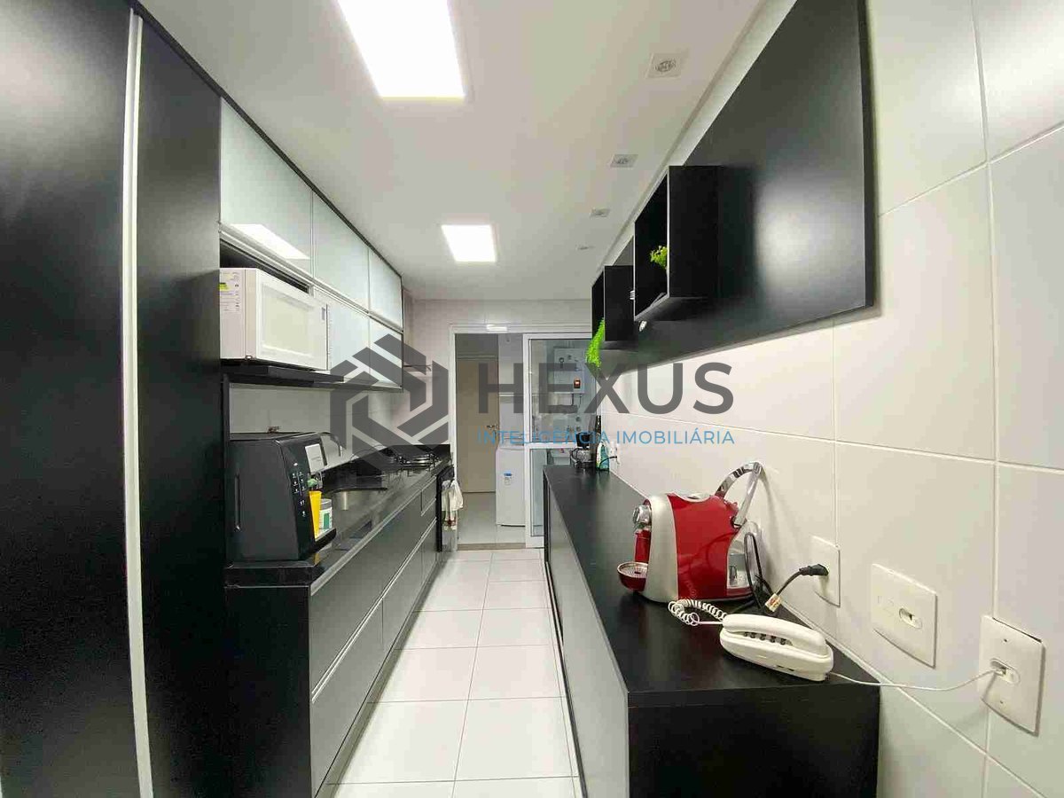 Foto 23 de Apartamento reformado com varanda gourmet e lazer, predio novo, na Praia das Pitangueiras, Guaruja