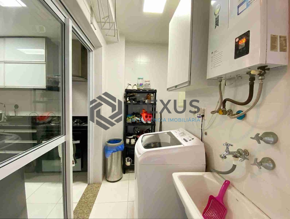 Foto 24 de Apartamento reformado com varanda gourmet e lazer, predio novo, na Praia das Pitangueiras, Guaruja