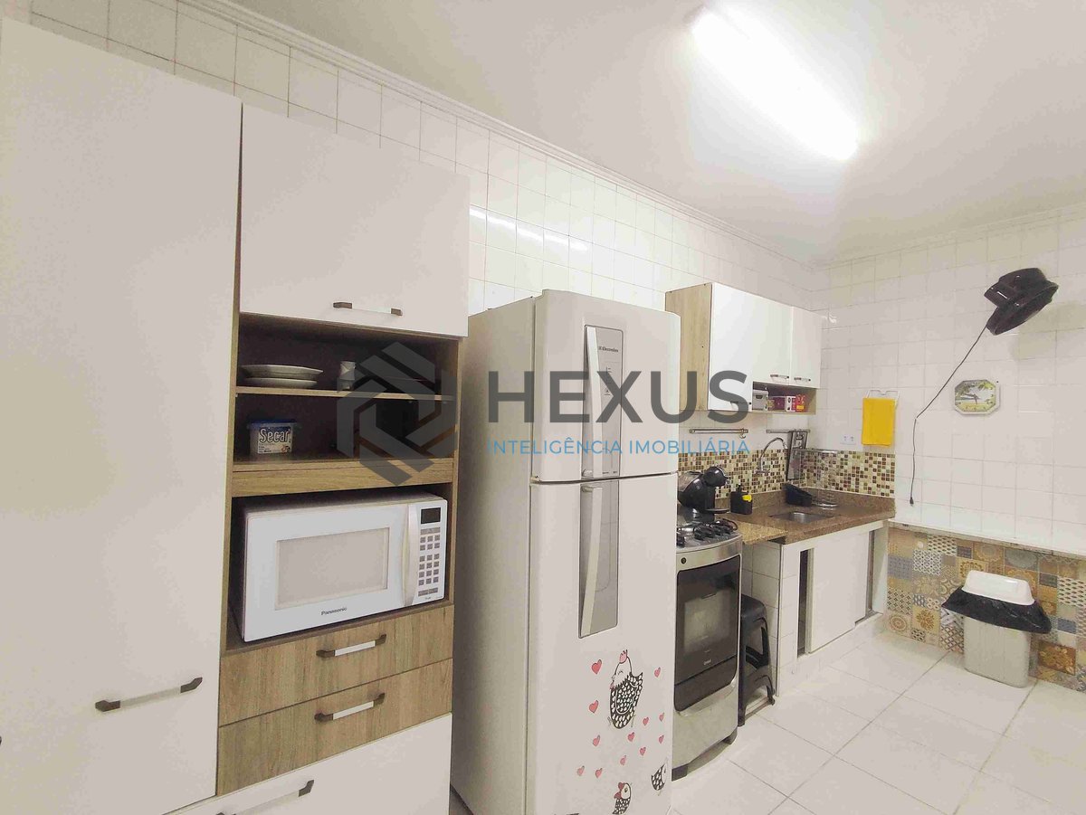 Foto 16 de Apartamento mobiliado na quadra mar da Praia das Pitangueiras, Guaruja