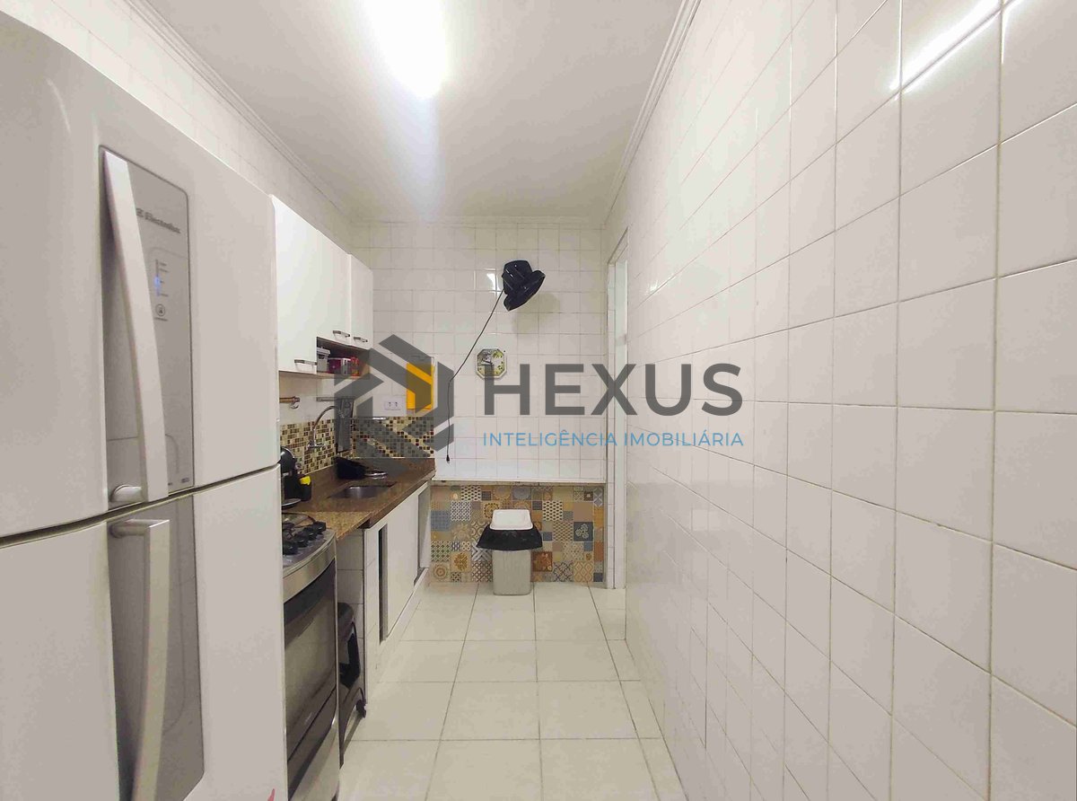 Foto 17 de Apartamento mobiliado na quadra mar da Praia das Pitangueiras, Guaruja