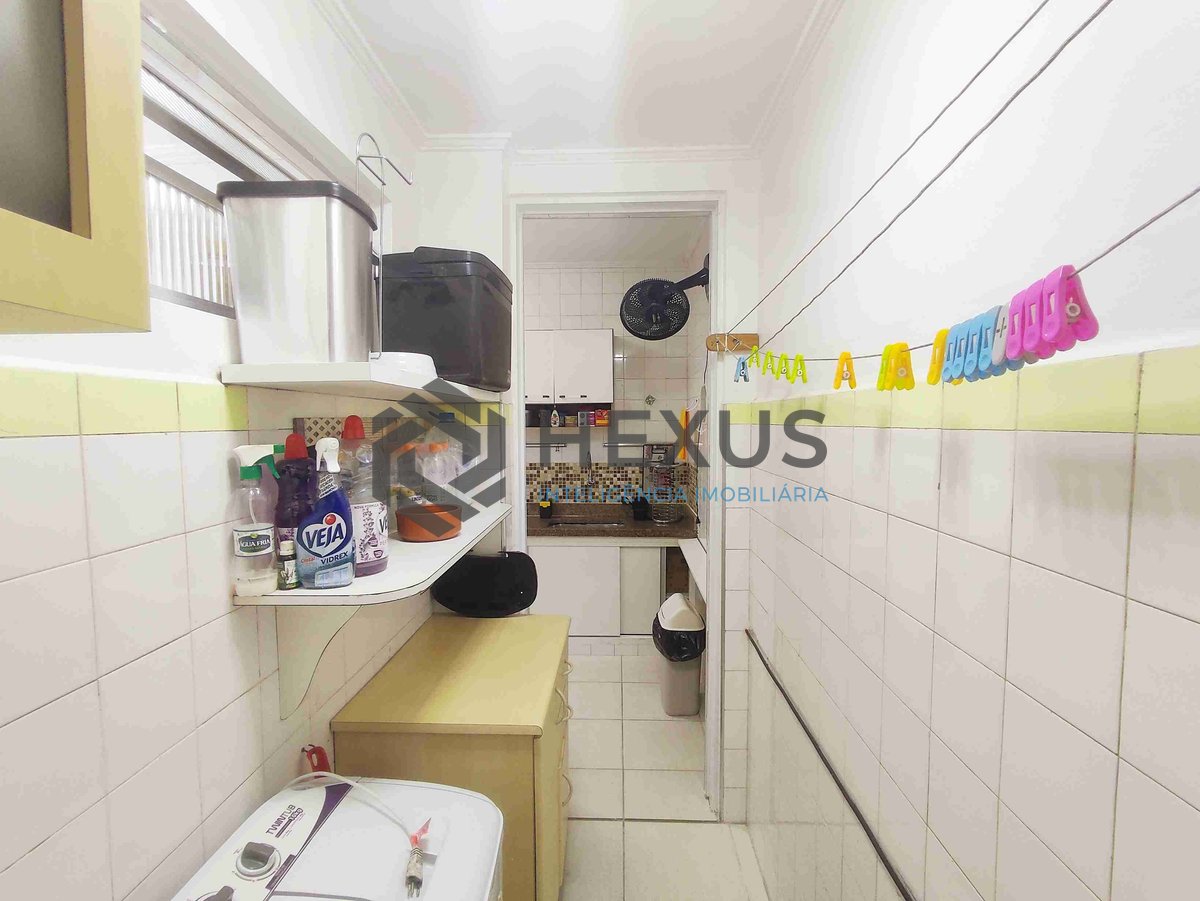 Foto 22 de Apartamento mobiliado na quadra mar da Praia das Pitangueiras, Guaruja