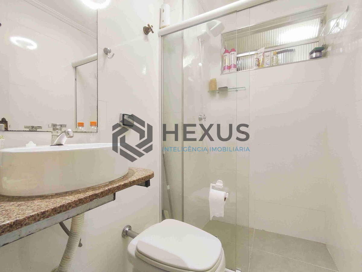 Foto 9 de Apartamento mobiliado na quadra mar da Praia das Pitangueiras, Guaruja