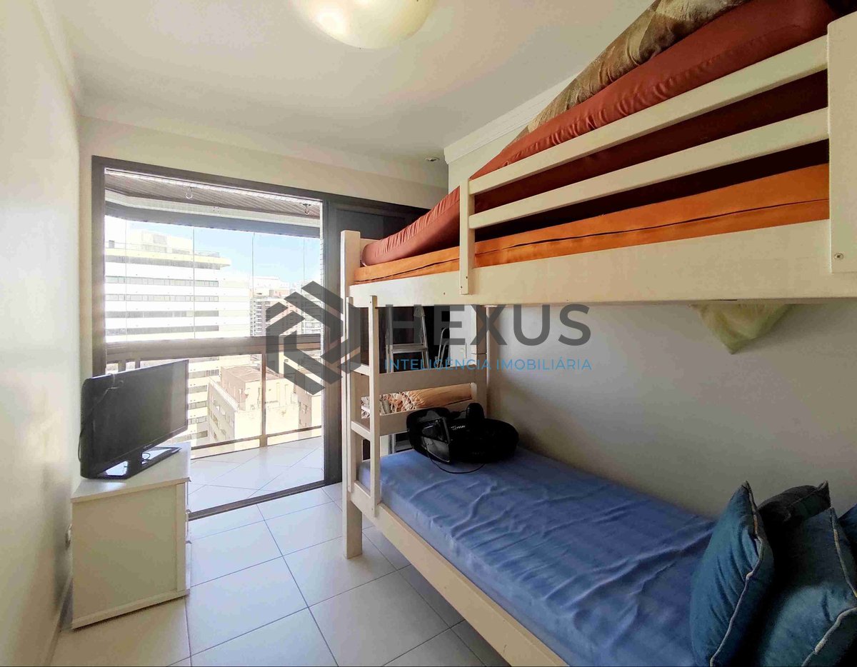 Foto 16 de Apartamento reformado com varanda e lazer na beira mar da Praia das Asturias, Guaruja