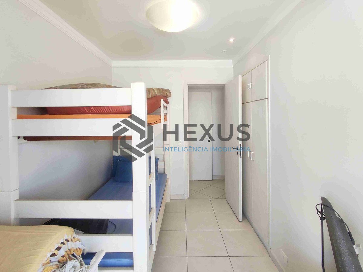 Foto 17 de Apartamento reformado com varanda e lazer na beira mar da Praia das Asturias, Guaruja