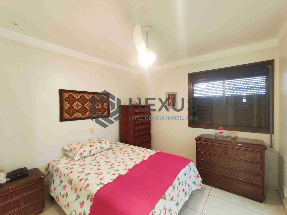 Foto 18 de Apartamento reformado com varanda e lazer na beira mar da Praia das Asturias, Guaruja