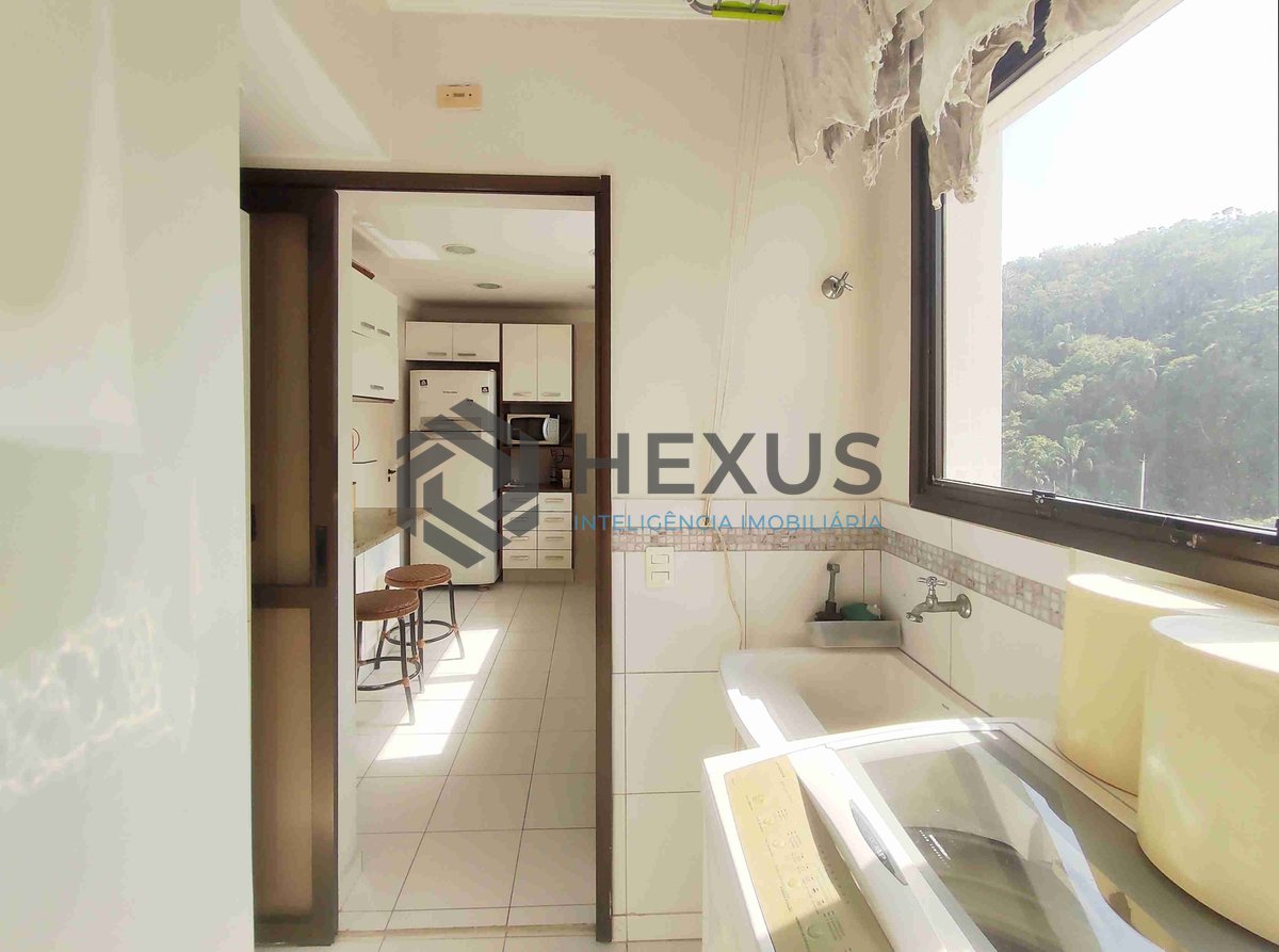 Foto 25 de Apartamento reformado com varanda e lazer na beira mar da Praia das Asturias, Guaruja