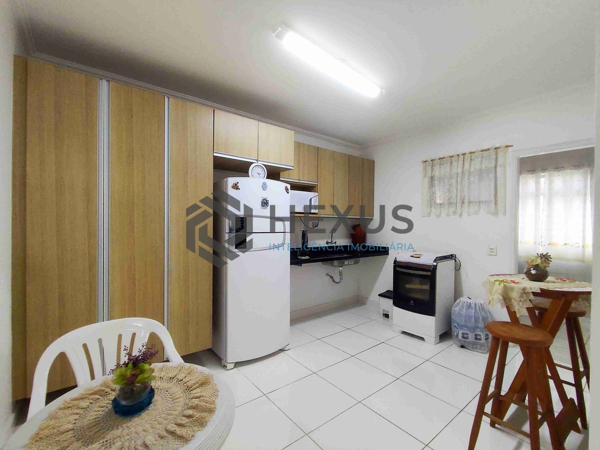Foto 18 de Apartamento com varanda e vista livre na Praia das Astúrias, Guarujá-SP - 2 Quartos, 1 Vaga | Hexus Inteligência Imobiliária