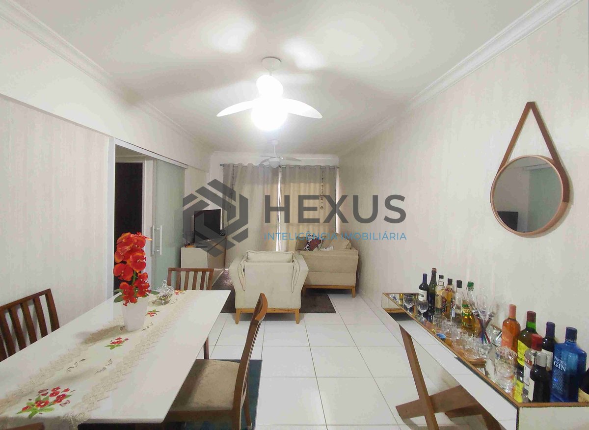 Foto 3 de Apartamento com varanda e vista livre na Praia das Astúrias, Guarujá-SP - 2 Quartos, 1 Vaga | Hexus Inteligência Imobiliária