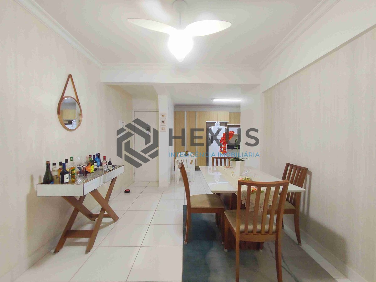 Foto 8 de Apartamento com varanda e vista livre na Praia das Astúrias, Guarujá-SP - 2 Quartos, 1 Vaga | Hexus Inteligência Imobiliária