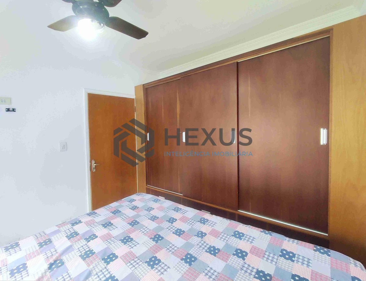 Foto 16 de Apartamento com varanda e vista livre, duas quadras da Praia das Pitangueiras, Guaruja