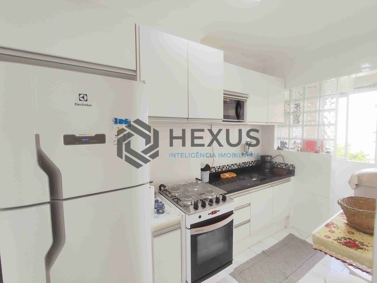 Foto 18 de Apartamento com varanda e vista livre, duas quadras da Praia das Pitangueiras, Guaruja