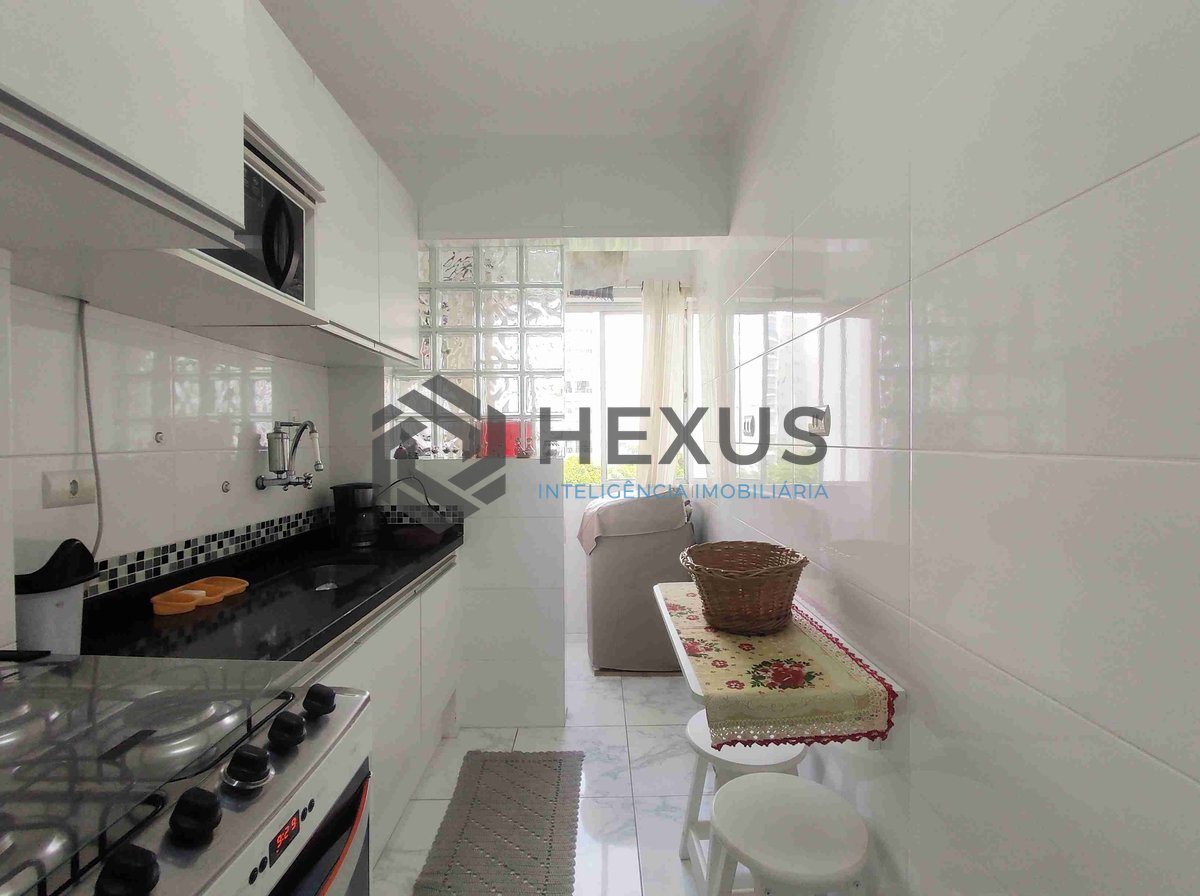 Foto 19 de Apartamento com varanda e vista livre, duas quadras da Praia das Pitangueiras, Guaruja